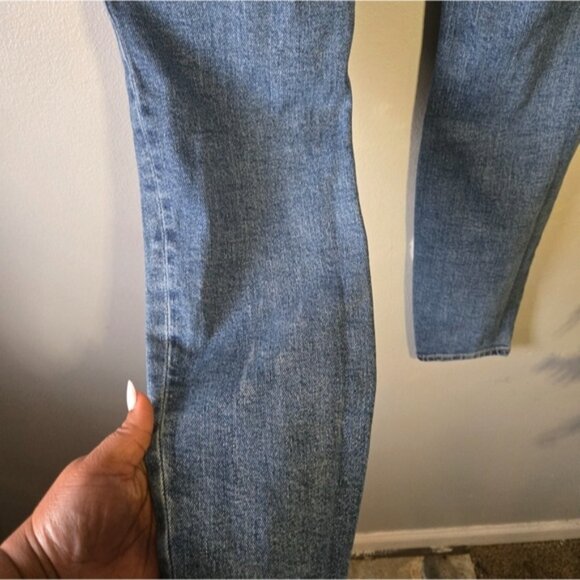 Good American Good Legs Distressed Skinny Jeans – Size 8/29 - Picture 5 of 8